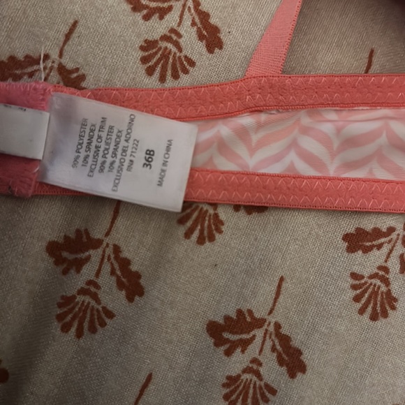 Jessica Simpson Bra - Picture 4 of 4